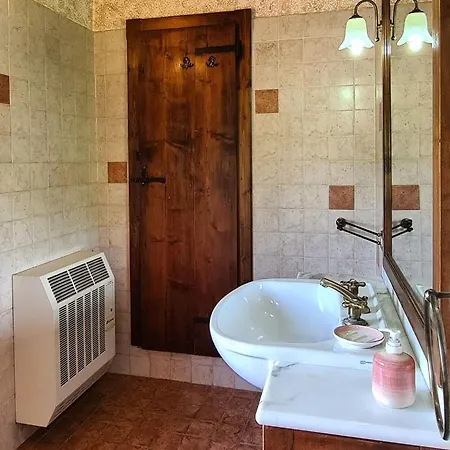 La Cascina Di Muttley * Doglio (Ancona)